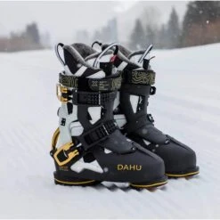 Dahu Ecorce 01X Black And Gold Boots 2023 -Oakley Store Womensecorce01x2 jpg