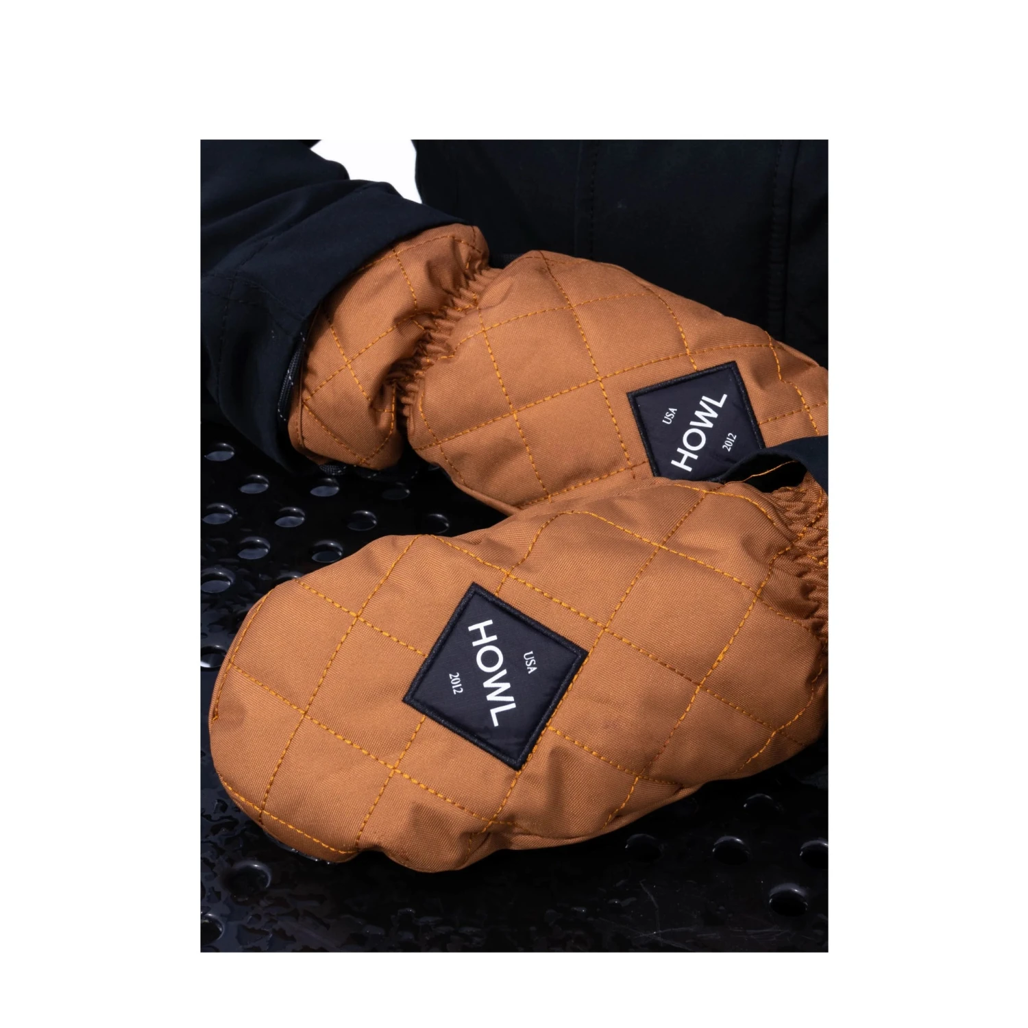 Howl Jed Mitt Caramel Moon 2 Howl Jed Mitt Caramel Moon - Image 2