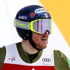 Shred Basher Ultimate Night Flash Helmet 2023 -Oakley Store shred basher ultimate night flash helmet 2023 413765